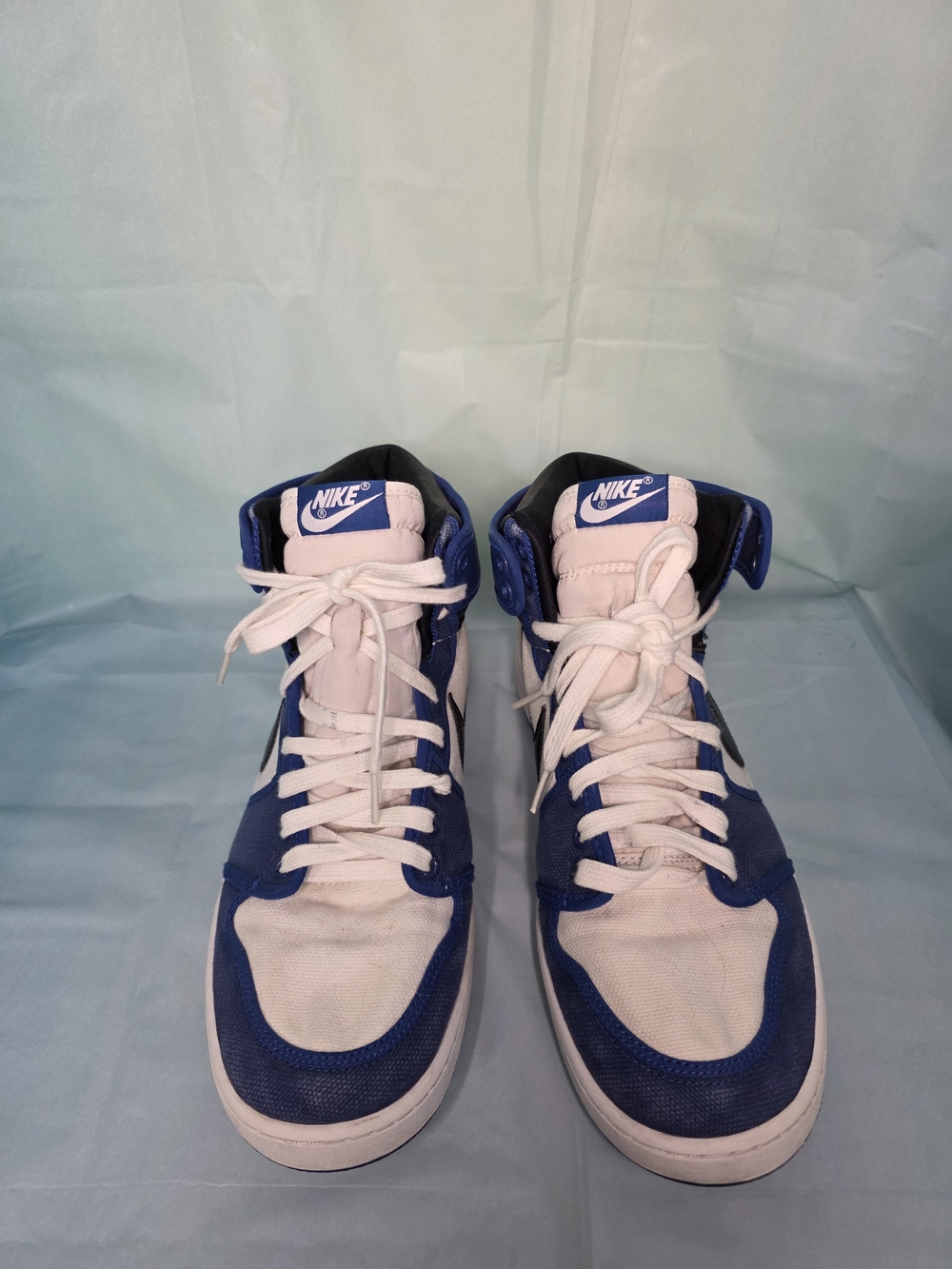 Nike Men's High-Top Sneakers in White and Blue
